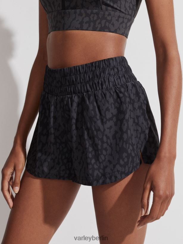 Varley Kallin läuft kurz 1,5