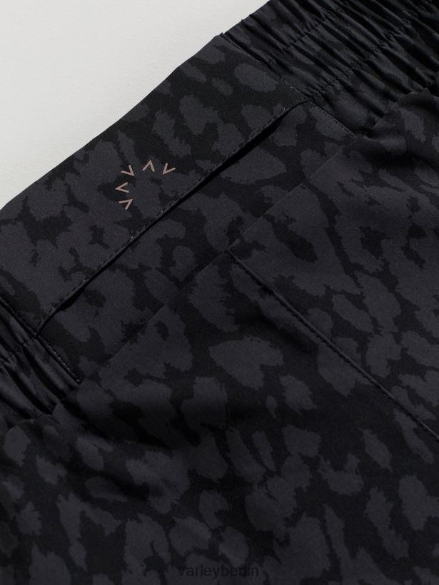 Varley Kallin läuft kurz 1,5