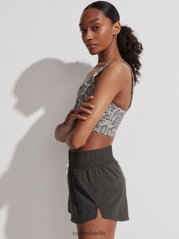 Varley Kallin läuft kurz 1,5