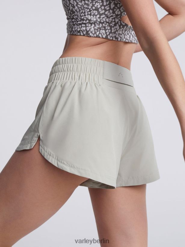 Varley Kallin läuft kurz 1,5